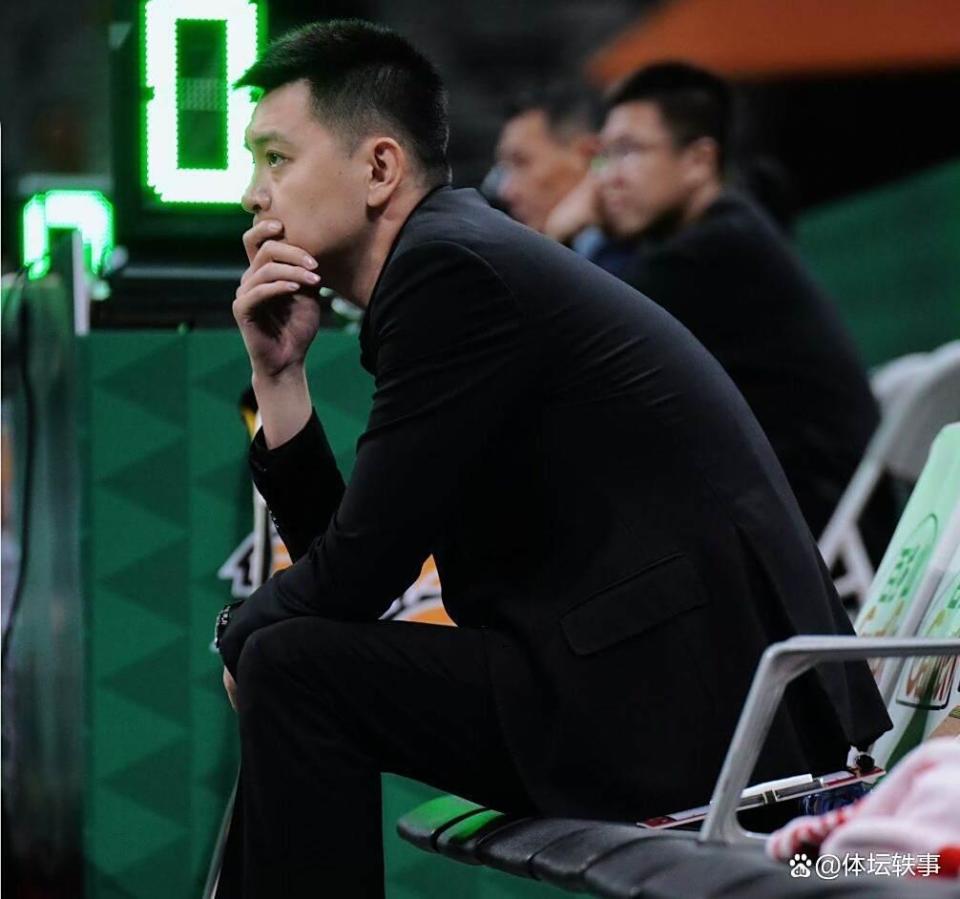 韩德君等人, 但是 韩德君等人, 但是