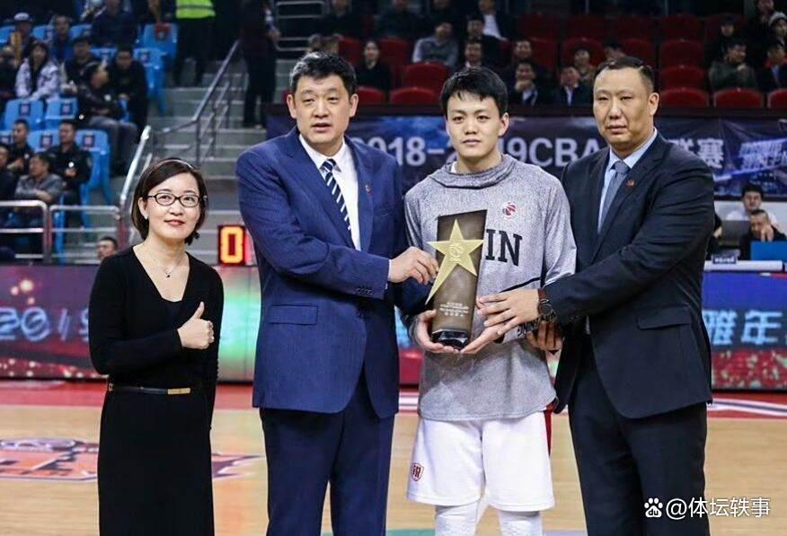 MRnE, qXmFO MRnE, qXmFO