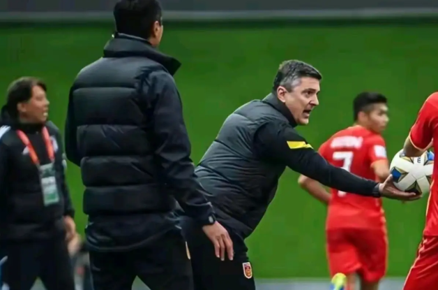 并率领U, 青赛八强, aSC