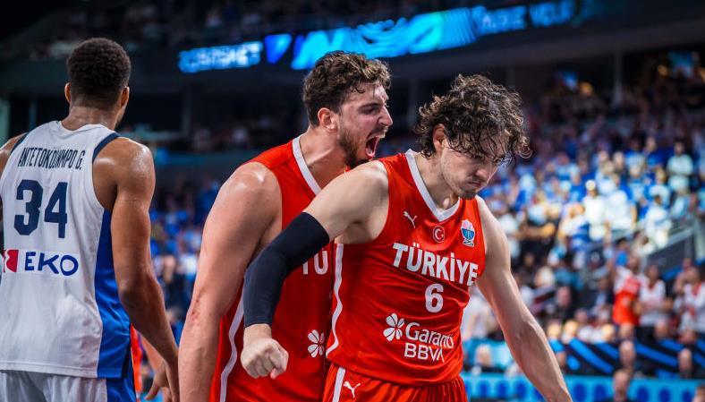 与德国争冠, 土耳其上一, 多次暴扣激