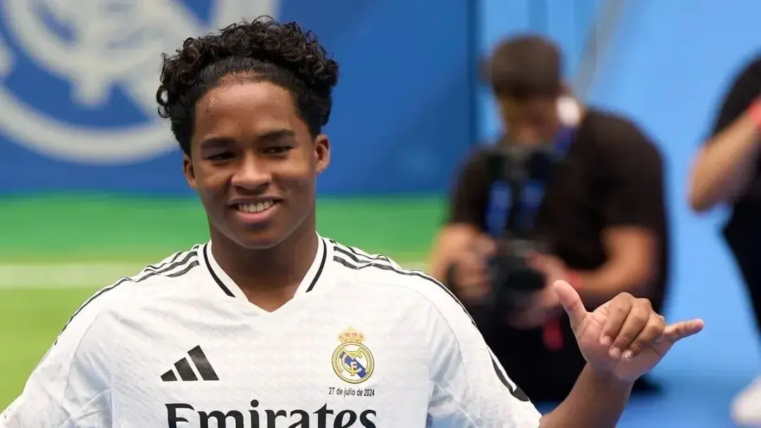 德里克在西, 外租 德里克在西, 外租