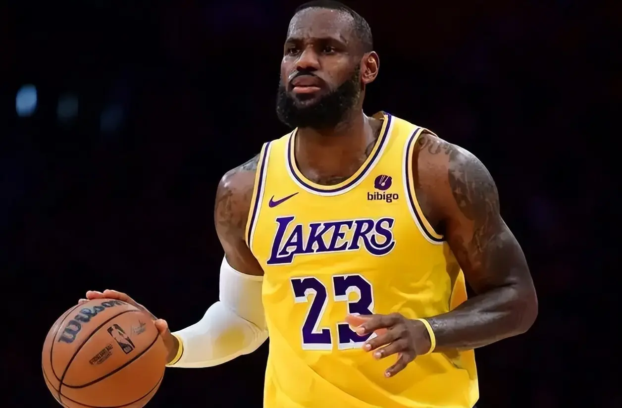 src, div, 期化对球队 src, div, 期化对球队